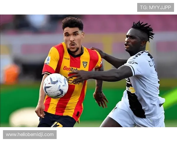 莱切边路进攻展现出色,球队期望借此战术提升联赛排名 莱切边路进攻展现出色,球队期望借此战术提升联赛排名